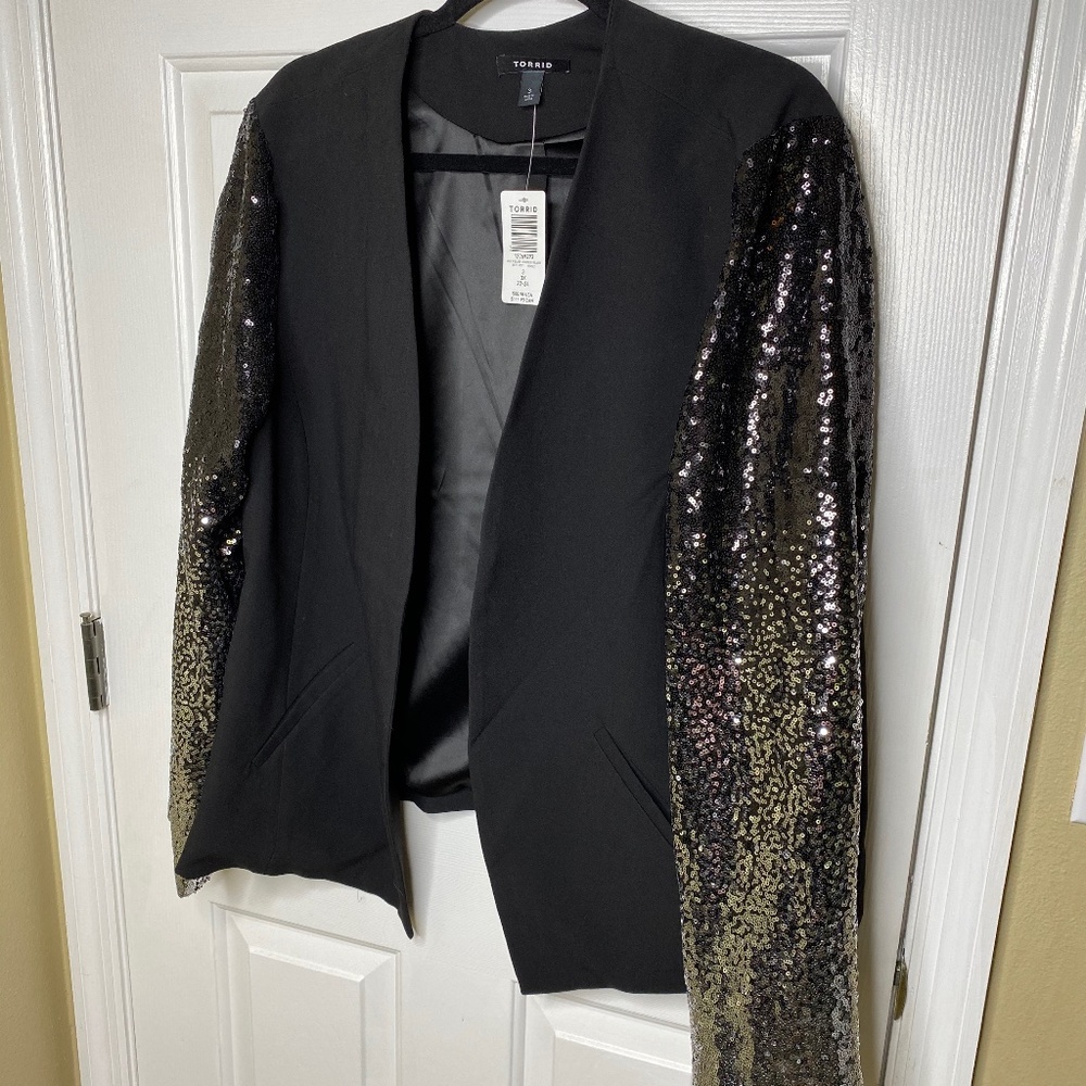 OMBRÉ SLEEVE SEQUIN TORRID BLAZER